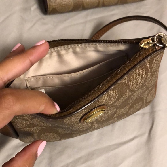 Wallet - Picture 3 of 3